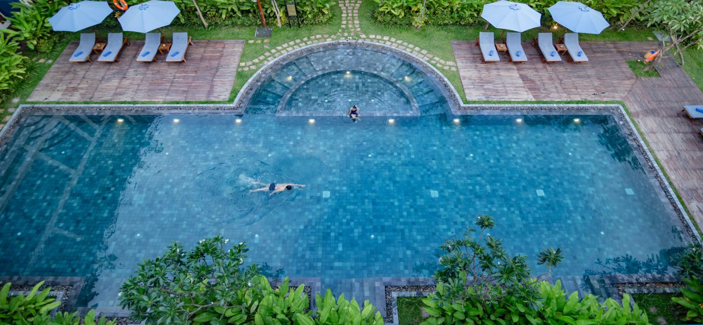 Swimming Pool.jpg